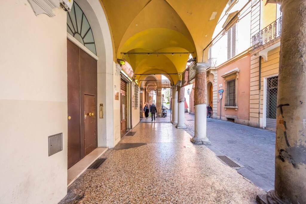 Old Town Via Marsala Apartment 博洛尼亚 外观 照片